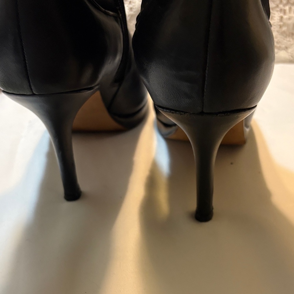 Sleek Black Over the Knee Women's Boots - Picture 3 of 12